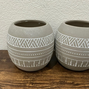 Dual Round Ceramic Planters by Natalie de Ranieri