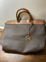 MICHAEL KORS JET SET TRAVEL LARGE NORTH SOUTH TOTE SHOULDER BAG MK SIGNATURE