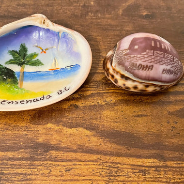 Hand-Painted Clam Shells of Ensenada and Hawaii