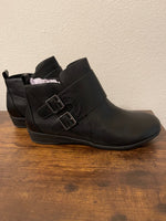Women Boots: The Amberly Shootie by Comfortview (11WW)