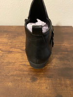 Women Boots: The Amberly Shootie by Comfortview (11WW)